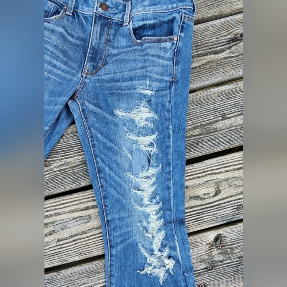 American Eagle AEO Boho Artist Distressed Destroyed Flare Denim Jeans 8 - Picture 10 of 15